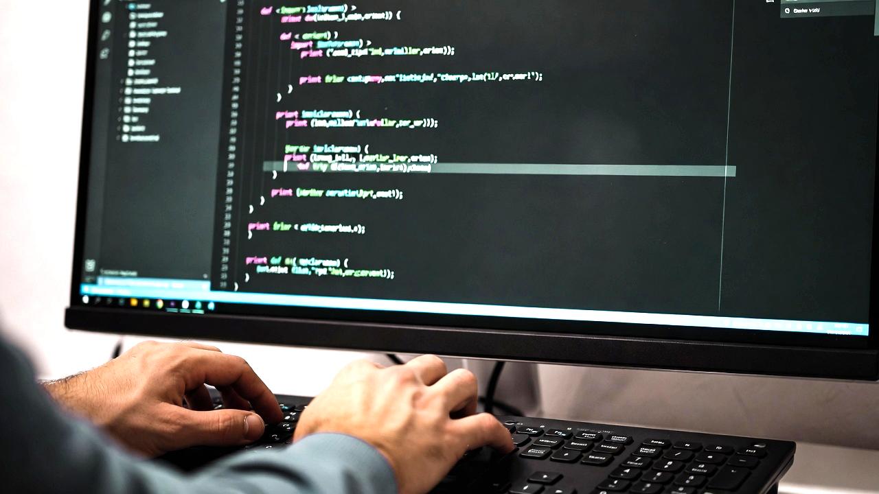 バックアップ運用の手間と自動化を比較した図
