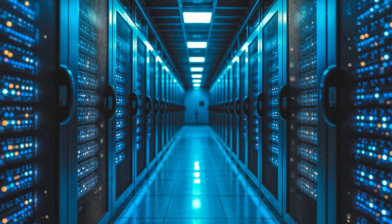 SMRやHAMR技術を示すHDD構造の比較図