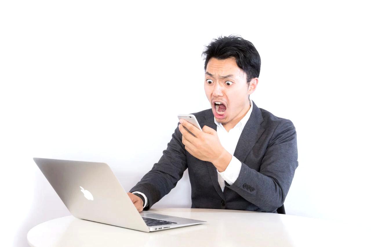 新しいChromebookで快適に作業する様子