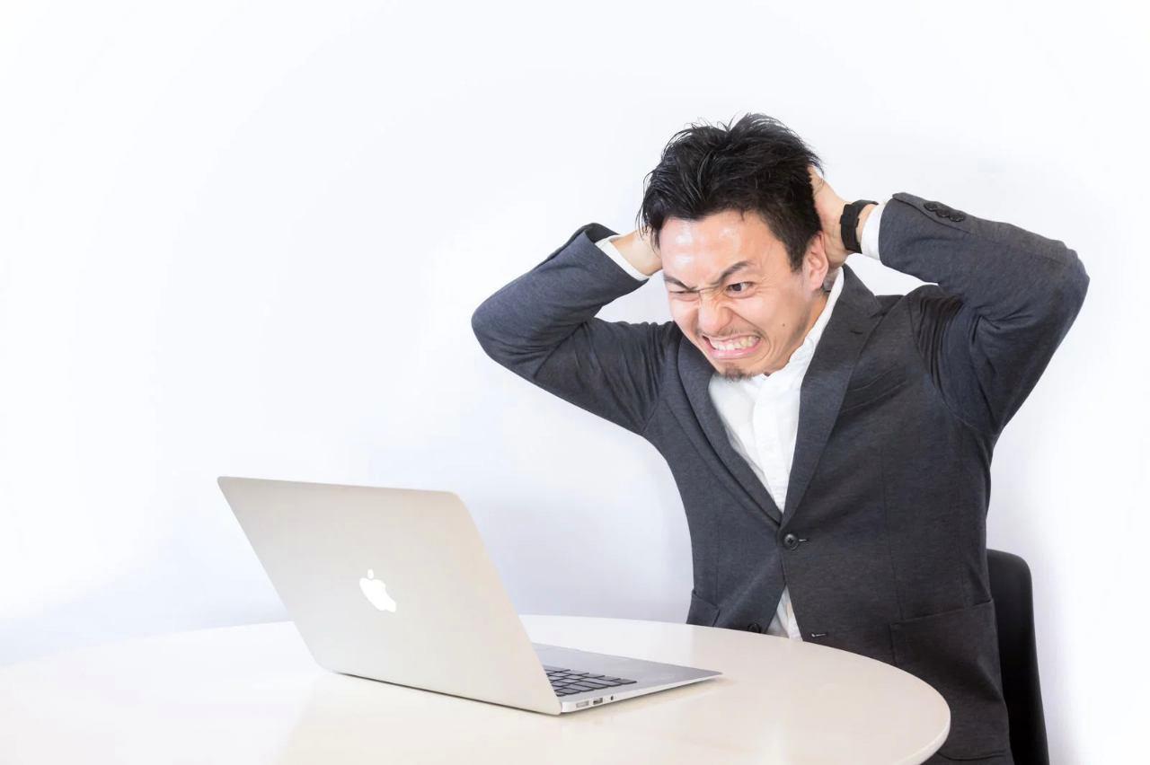 Kubuntuの設定画面とMX Linuxの設定ツールが並んで表示されている