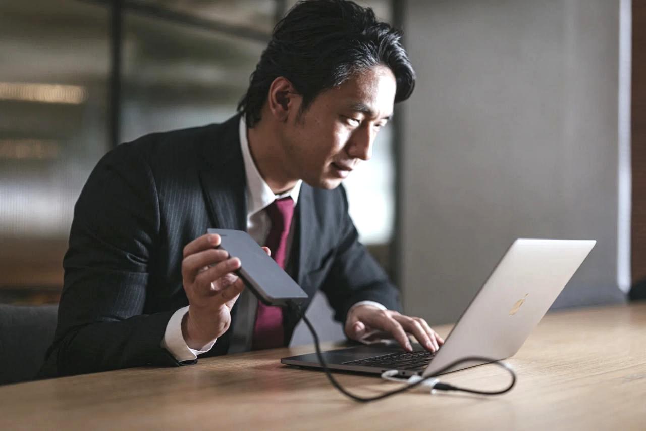 通気口や排気まわりに付着したほこりを示すイメージ