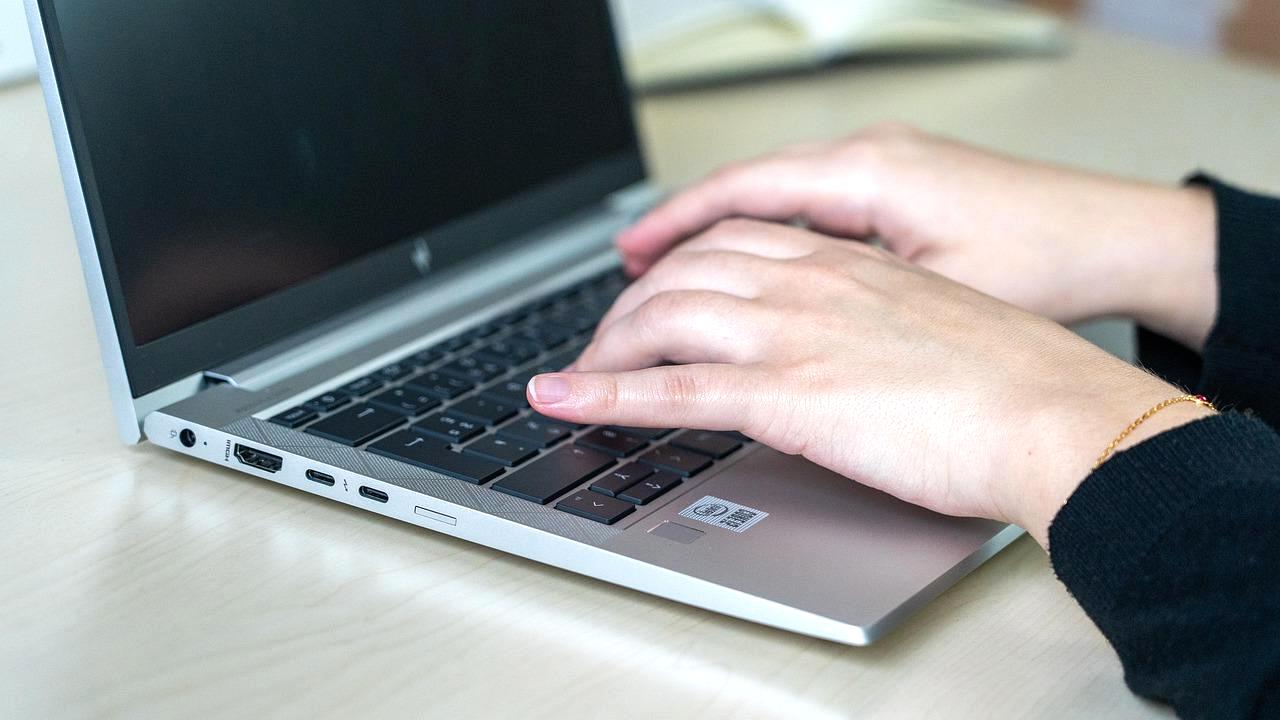 低スペックPCの軽量化方針を整理するLinuxデスクトップ比較の導入イメージ