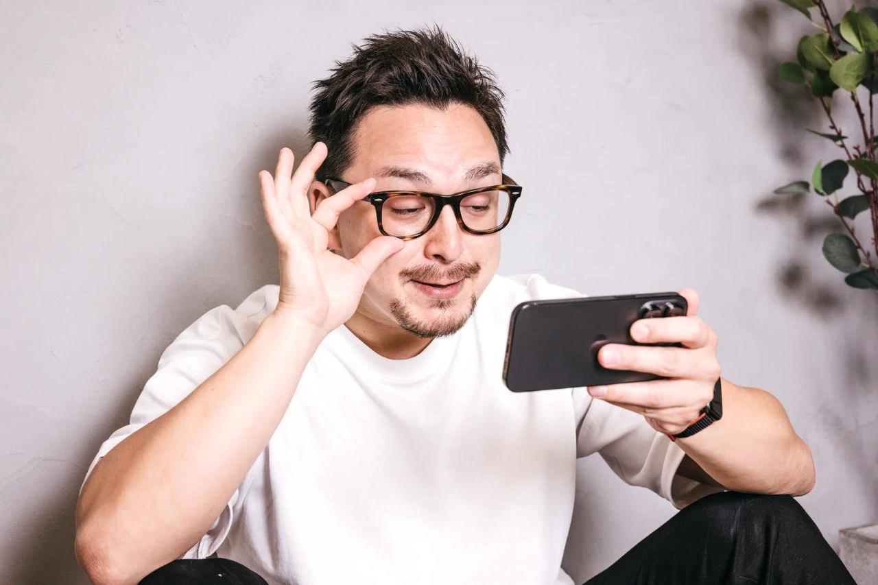 安全な方法で処分されるモバイルバッテリーのイメージ