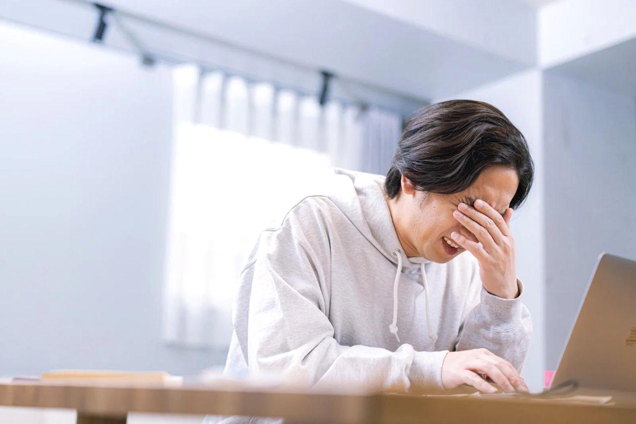 BIOS画面でUSB起動を選択している様子と、Lubuntuインストーラーの最初のウィンドウ