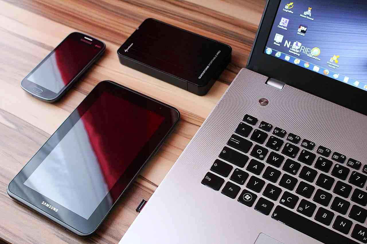 Dropboxに接続中のスマホやノートPCなど複数デバイスの一覧リスト
