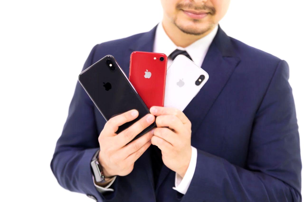 顕微鏡で見たiPhoneの画面コーティング断面と傷の発生メカニズムの模式図