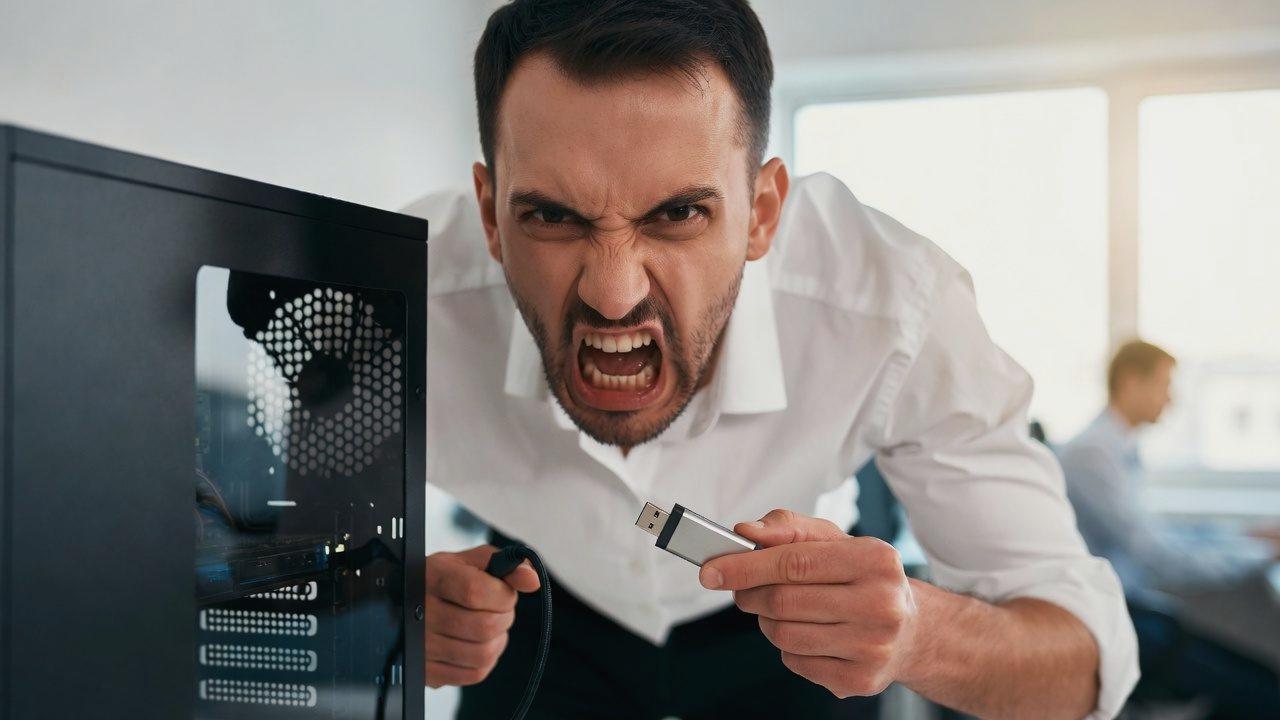ミニマルなOpenboxデスクトップ画面とターミナルウィンドウのシンプルな構成
