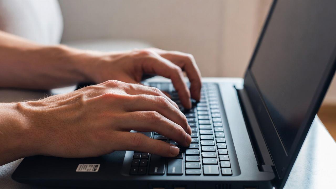 タイピングの癖を見直して負担を減らす入力フォーム改善のイメージ