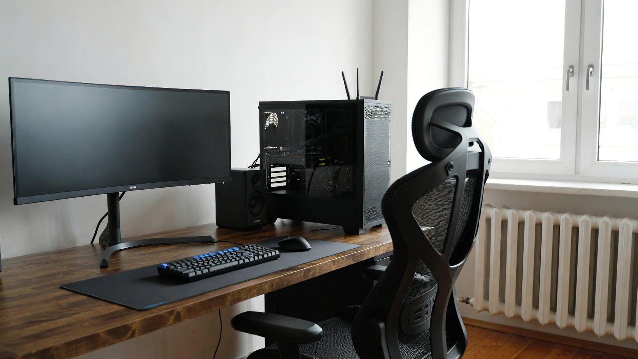 Linux選択前にPC環境を確認するイメージ