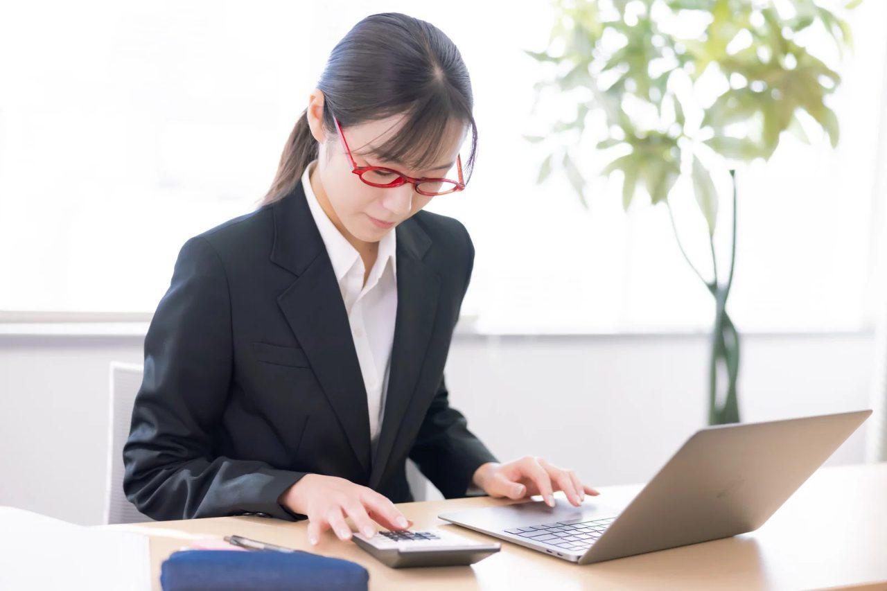 用途別にopenSUSEとZorin OSの向き不向きを整理するイメージ