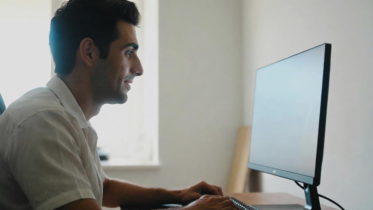 Webカメラの解像度・フレームレート・ビットレート設定画面の例