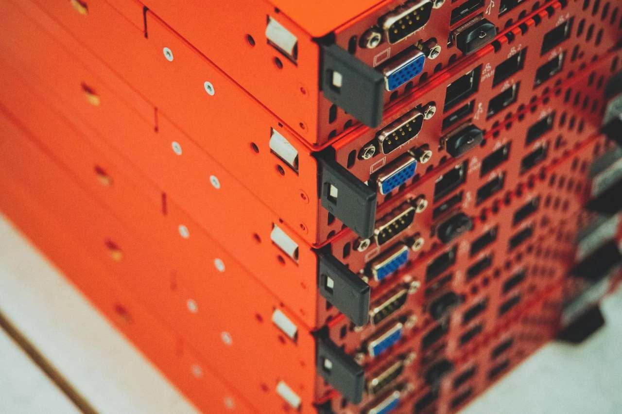 XFSのメタデータチェックサム検証プロセスと遅延アロケーション概念図